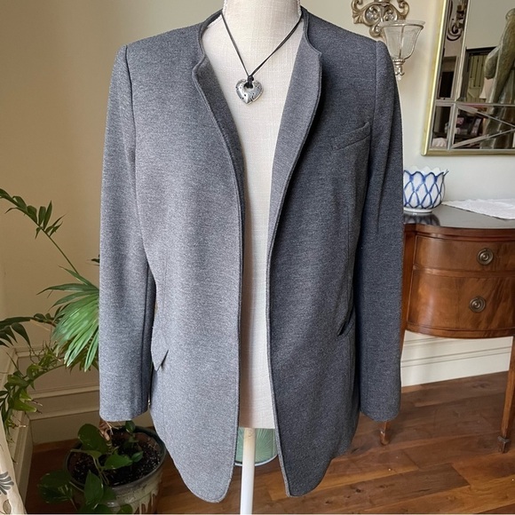 Melanie Lyne Grey Collarless Belted Blazer - Picture 2 of 14